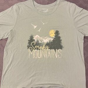 Women’s Time and Tru Smokey Mountains graphic tee